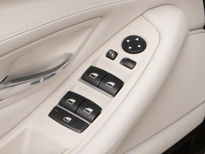 2012 BMW 5 Series 550i
