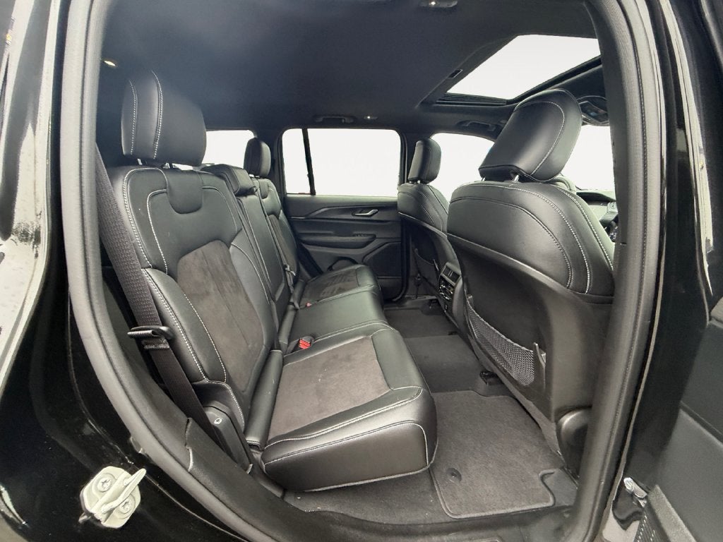2023 Jeep Grand Cherokee Altitude X 4x4