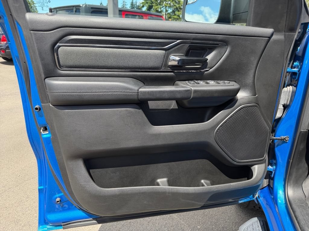2023 RAM 1500 Big Horn Crew Cab 4x4 5'7" Box