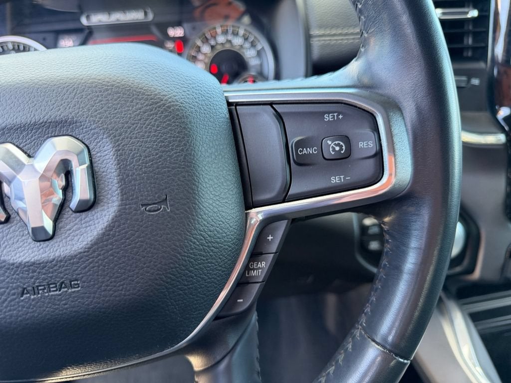2022 RAM 1500 Laramie Crew Cab 4x4 5'7" Box
