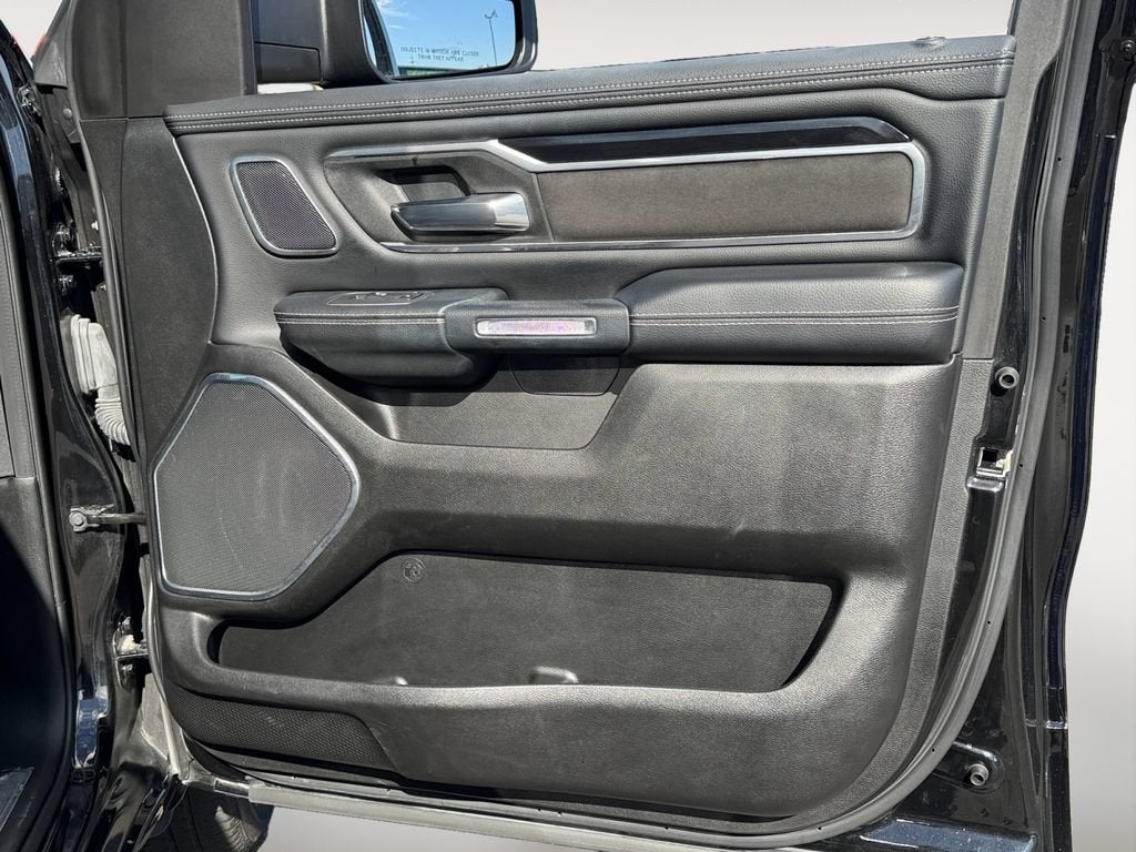 2022 RAM 1500 Laramie Crew Cab 4x4 5'7" Box