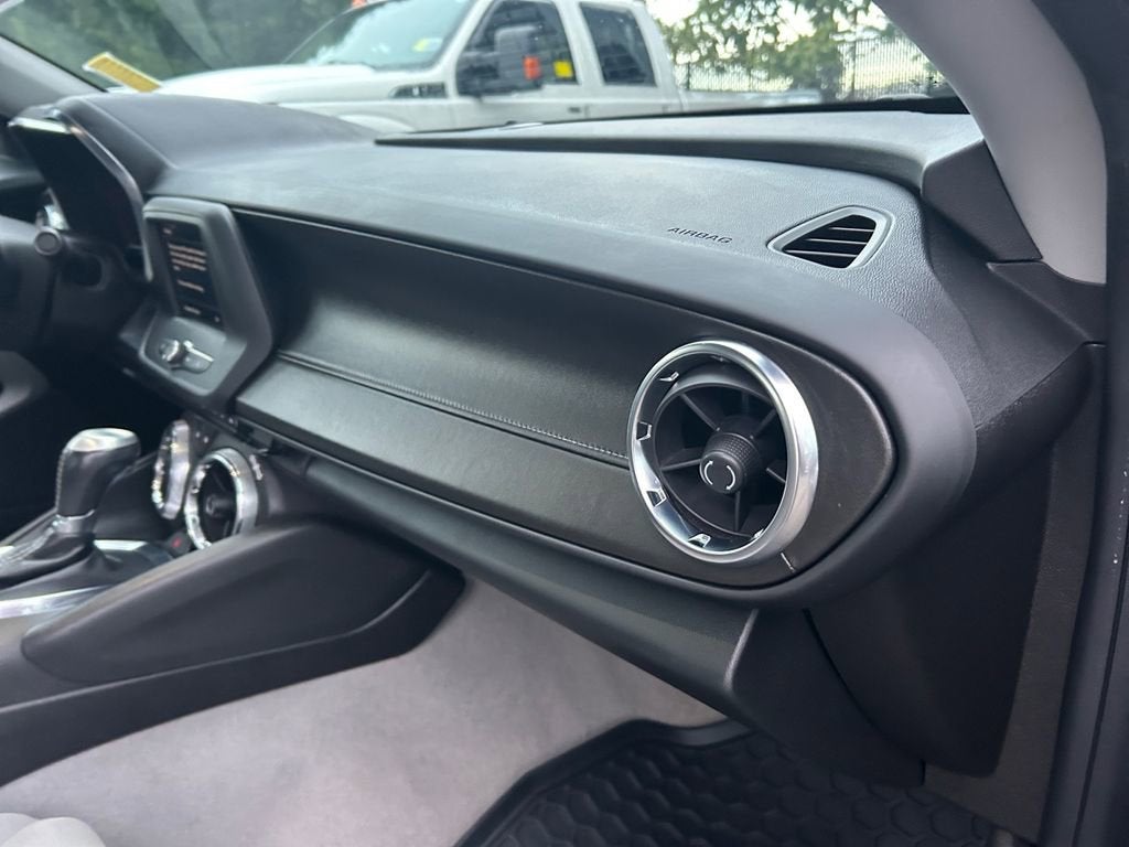 2022 Chevrolet Camaro 1LT