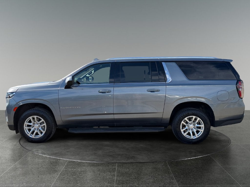 2022 Chevrolet Suburban LT