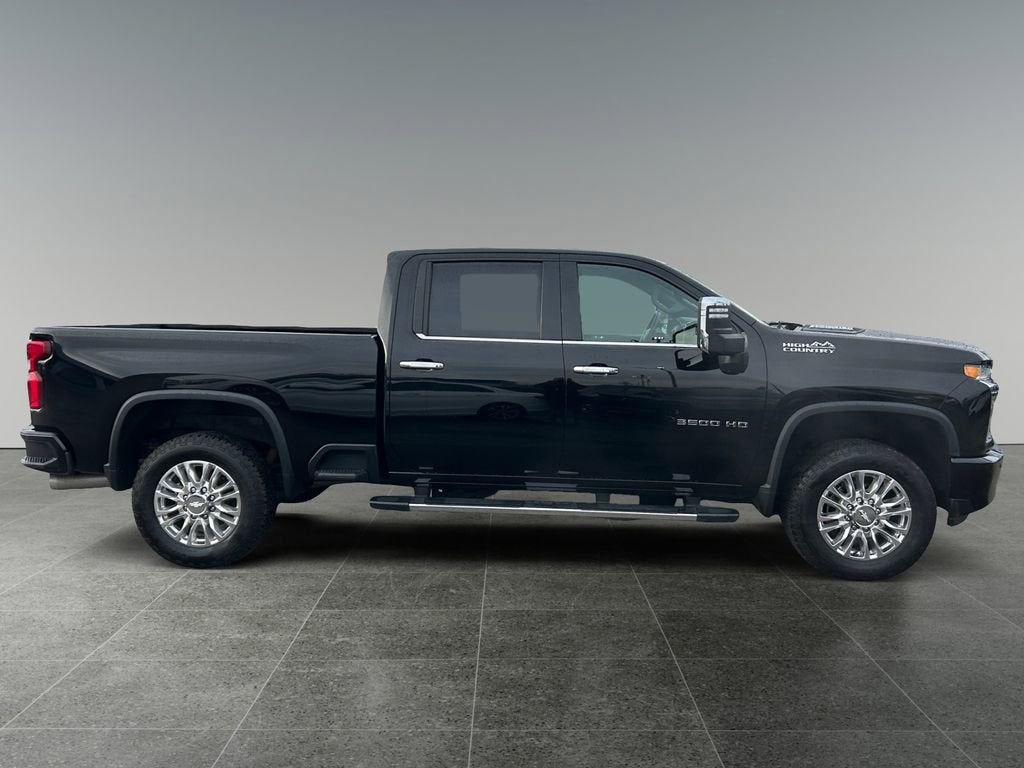 2022 Chevrolet Silverado 3500 HD High Country