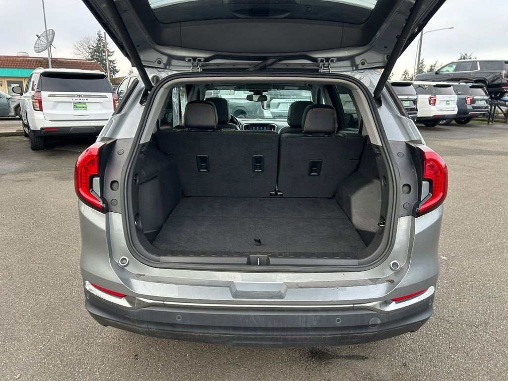 2023 GMC Terrain AT4