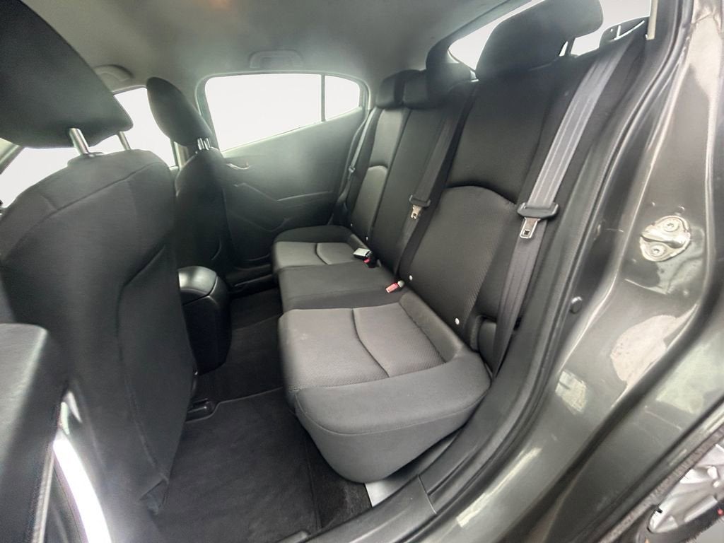 2018 Mazda Mazda3 5-Door Sport