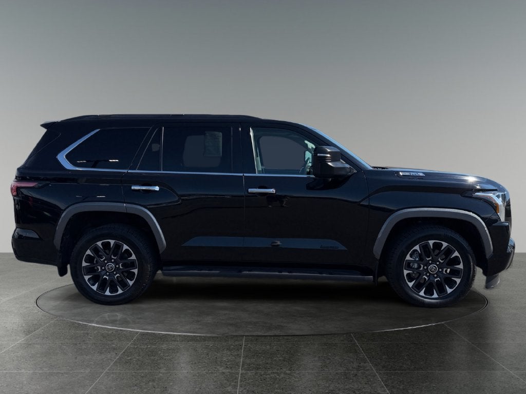 2023 Toyota Sequoia SR5