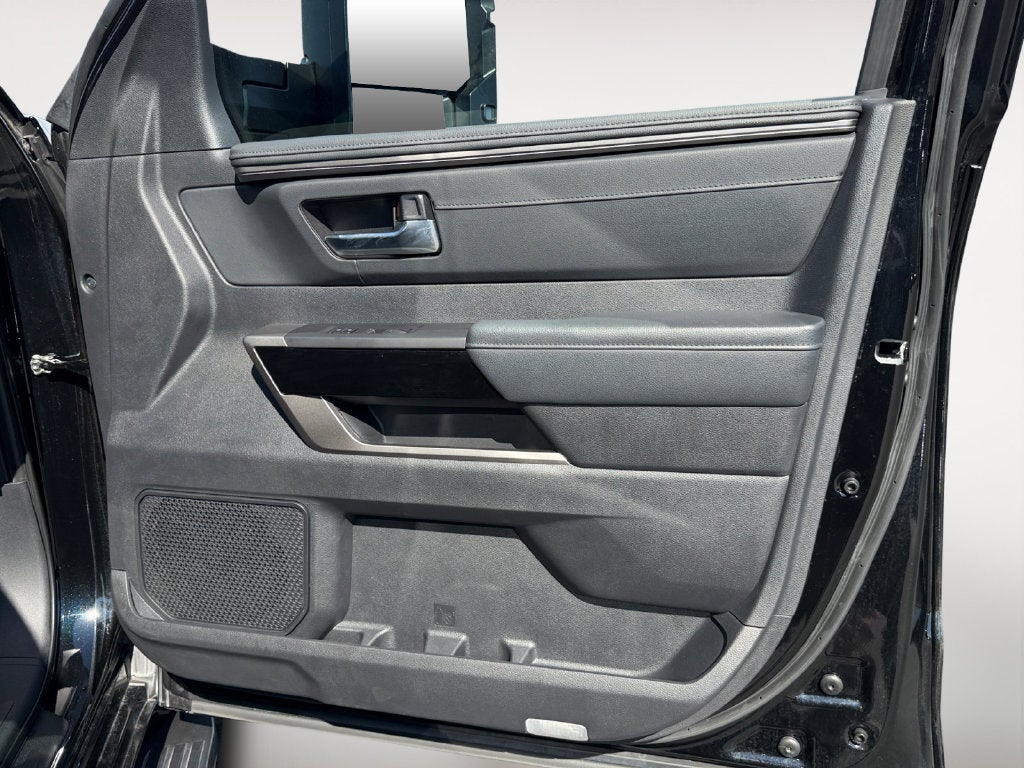 2023 Toyota Sequoia SR5
