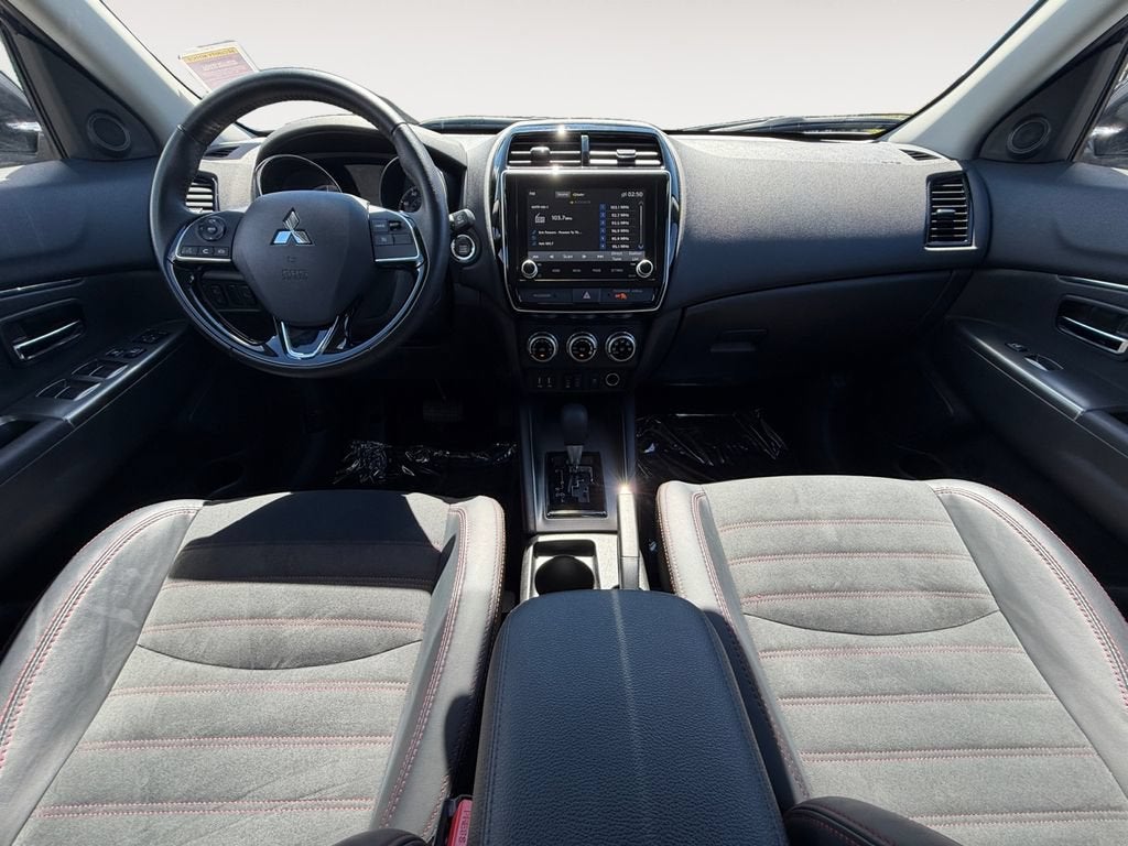 2025 Mitsubishi Outlander Sport S