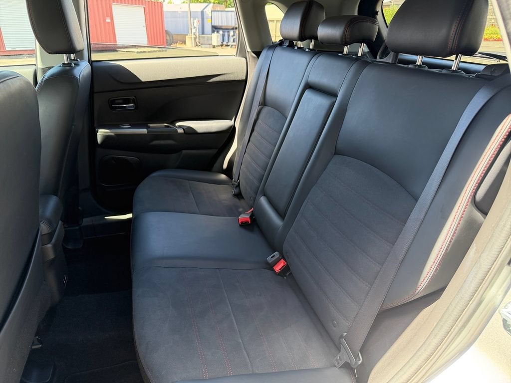 2025 Mitsubishi Outlander Sport S
