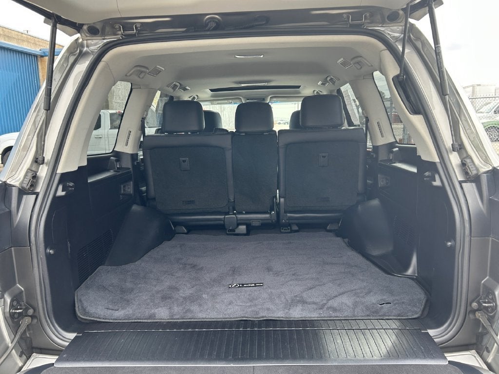 2021 Lexus LX LX 570