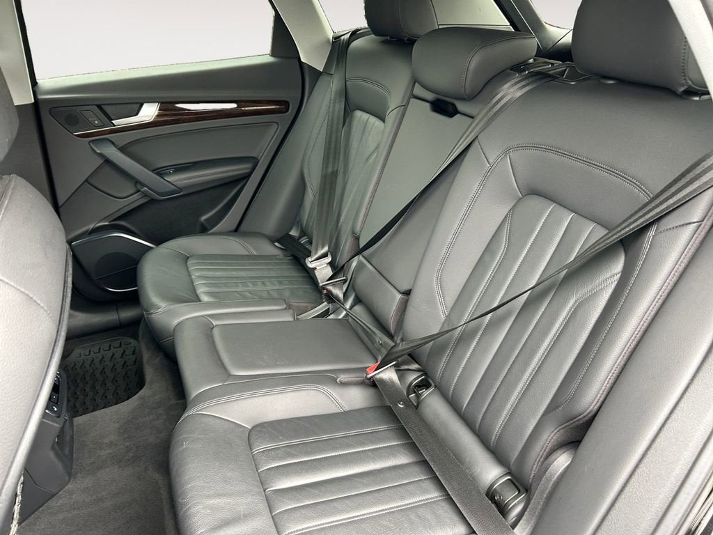 2020 Audi Q5 Premium Plus