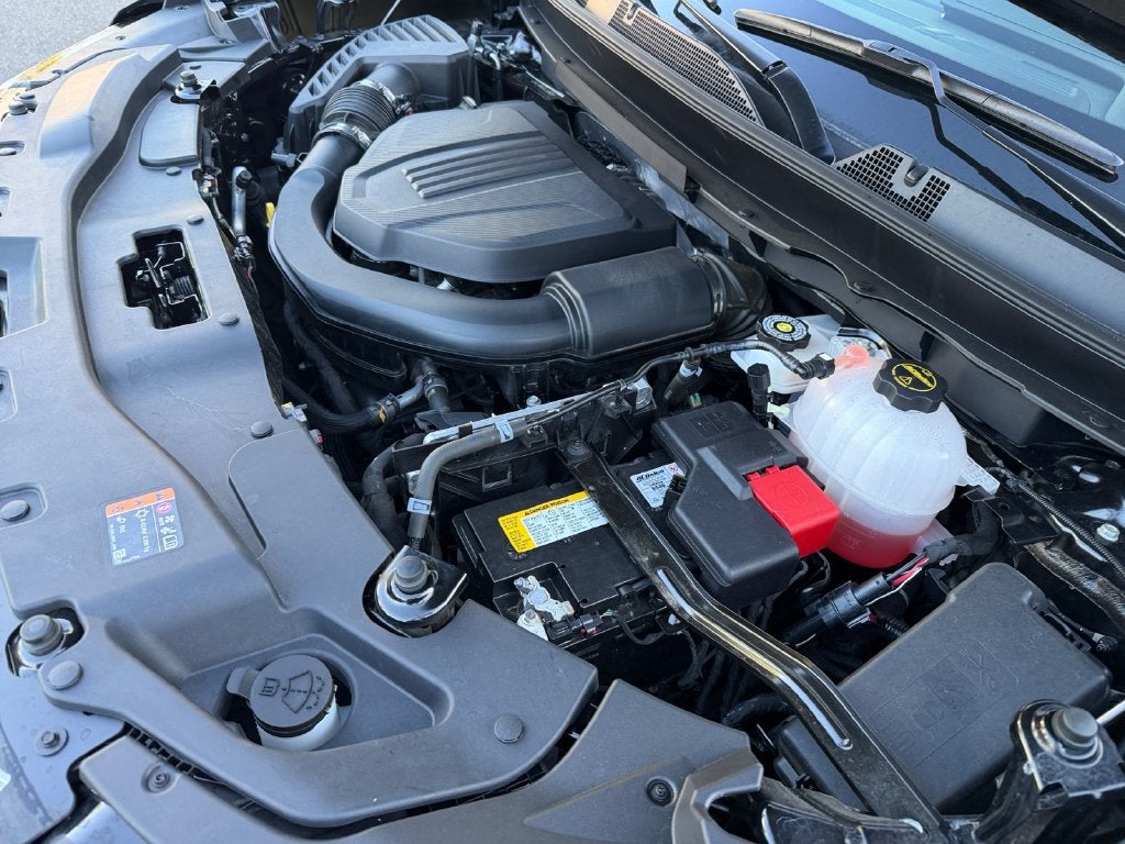 2025 GMC Acadia Denali