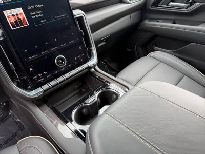 2025 GMC Yukon XL Elevation
