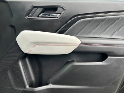 2023 GMC Canyon AT4X