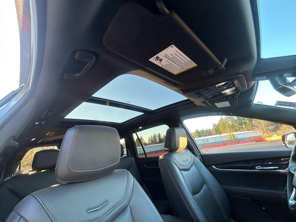 2025 Cadillac XT6 Premium Luxury