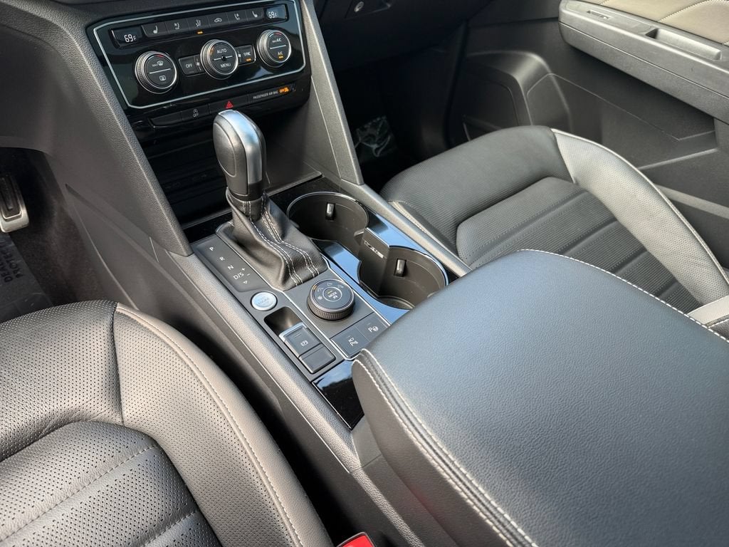 2023 Volkswagen Atlas Cross Sport 3.6L V6 SEL Premium R-Line