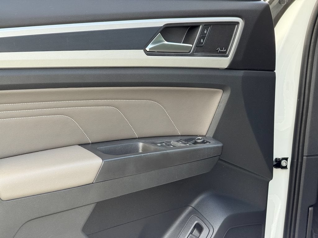 2023 Volkswagen Atlas Cross Sport 3.6L V6 SEL Premium R-Line
