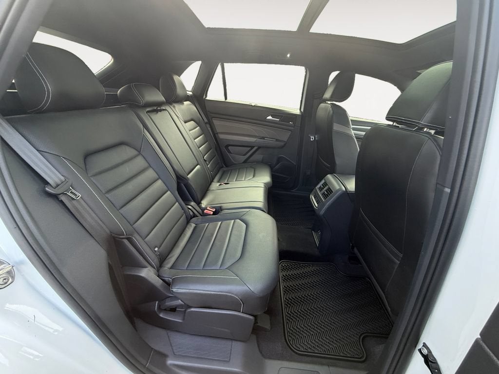2023 Volkswagen Atlas Cross Sport 3.6L V6 SEL Premium R-Line