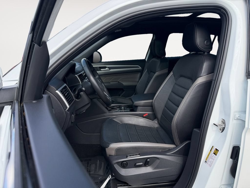 2023 Volkswagen Atlas Cross Sport 3.6L V6 SEL Premium R-Line