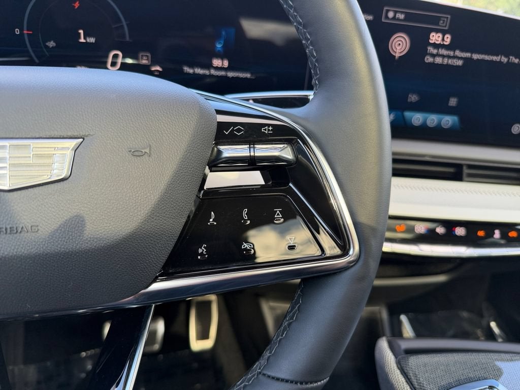 2025 Cadillac OPTIQ Sport 2