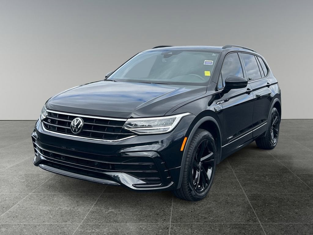 2023 Volkswagen Tiguan SE R-Line Black
