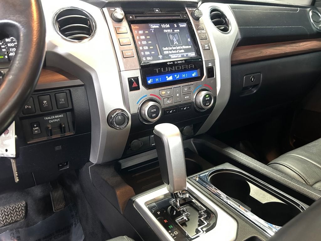 2019 Toyota Tundra 4WD SR5