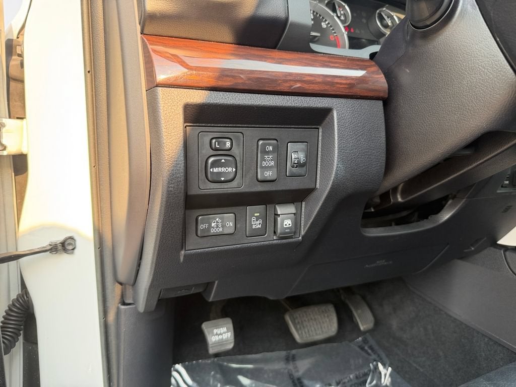 2017 Toyota Tundra Limited 5.7L V8
