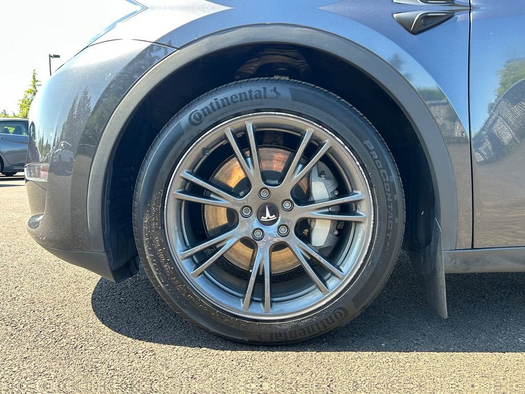 2024 Tesla Model Y Long Range