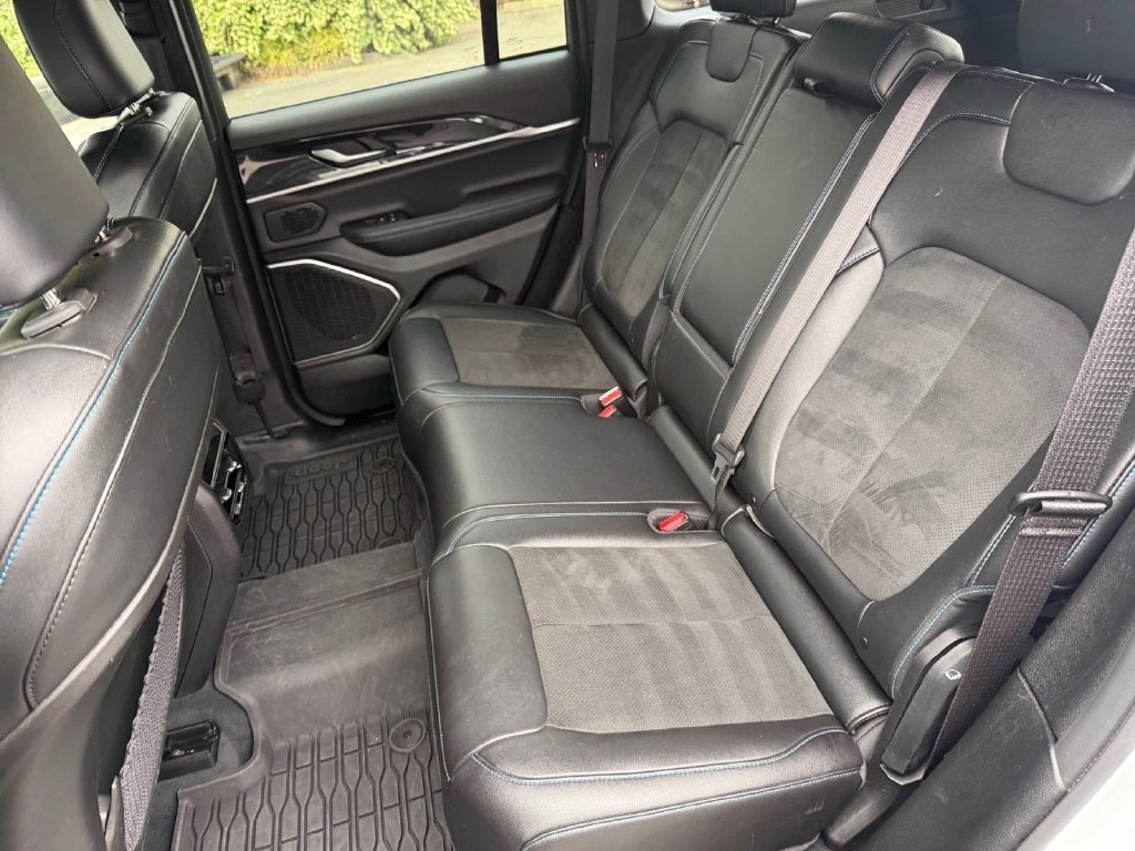 2022 Jeep Grand Cherokee Trailhawk 4xe