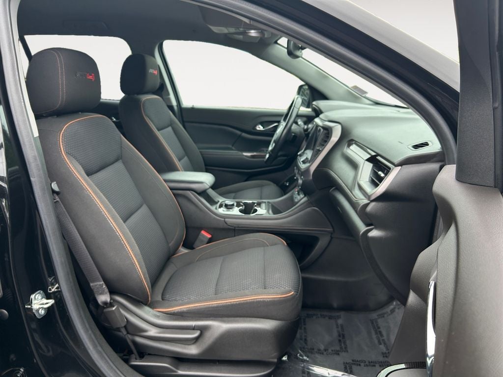2020 GMC Acadia AT4