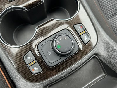 2020 GMC Acadia AT4