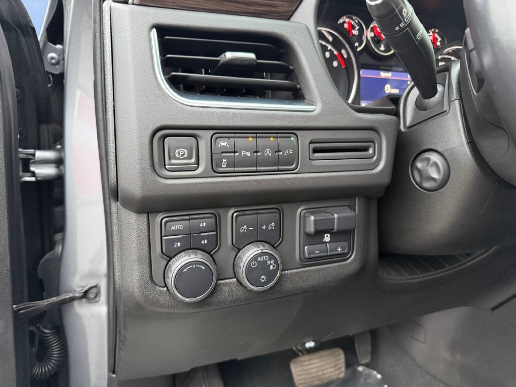 2021 Chevrolet Suburban LT