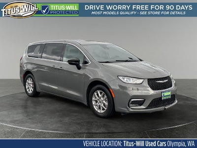 2025 Chrysler Pacifica Select