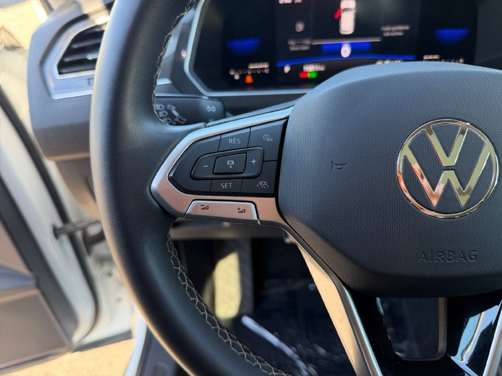 2023 Volkswagen Tiguan 2.0T SE