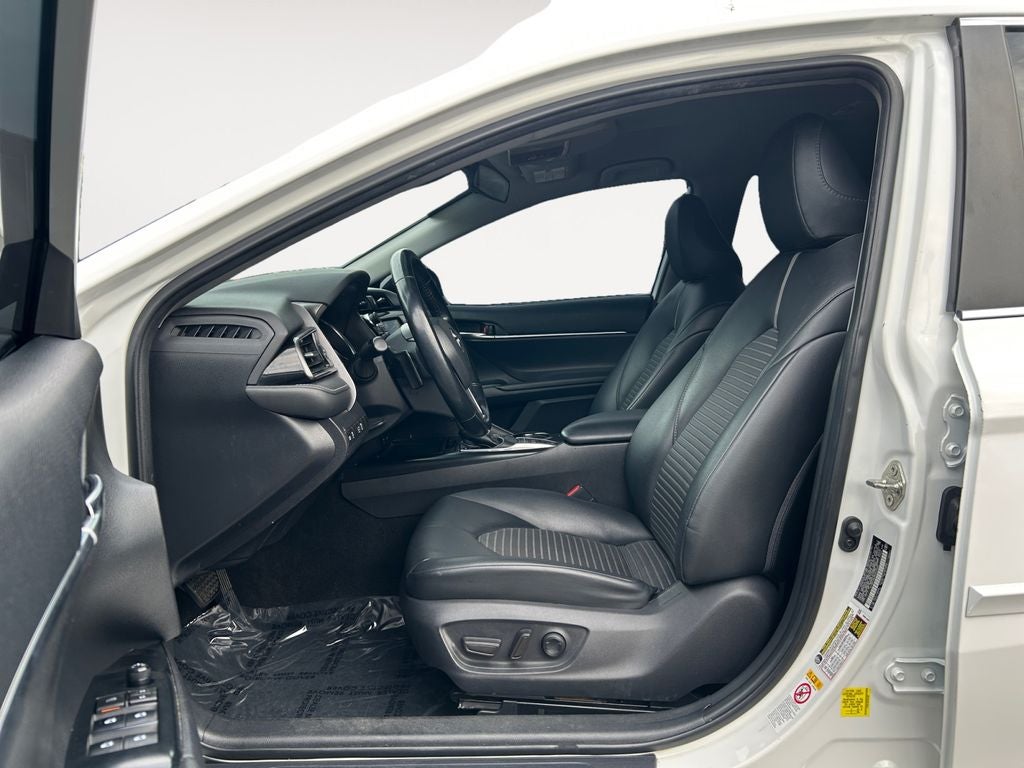 2019 Toyota Camry Hybrid SE