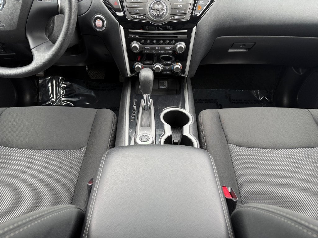 2020 Nissan Pathfinder S