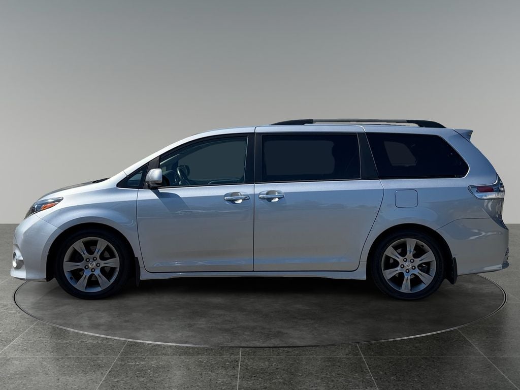 2015 Toyota Sienna SE 7 Passenger