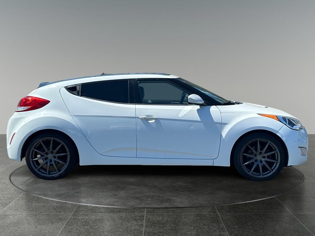 2013 Hyundai Veloster Base w/Black