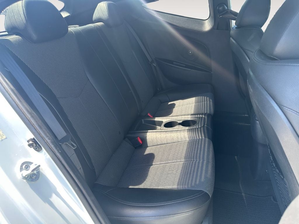 2013 Hyundai Veloster Base w/Black