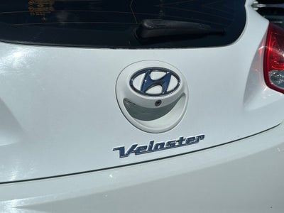 2013 Hyundai Veloster Base w/Black