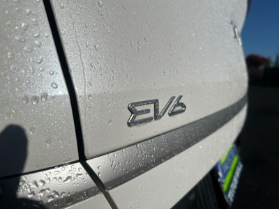 2024 Kia EV6 Light