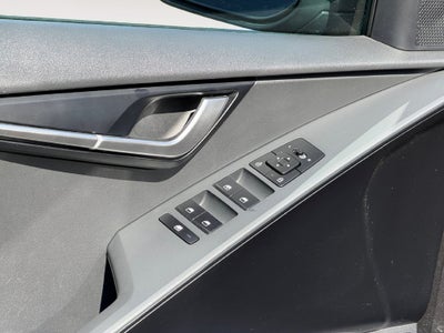 2025 Kia Niro LX