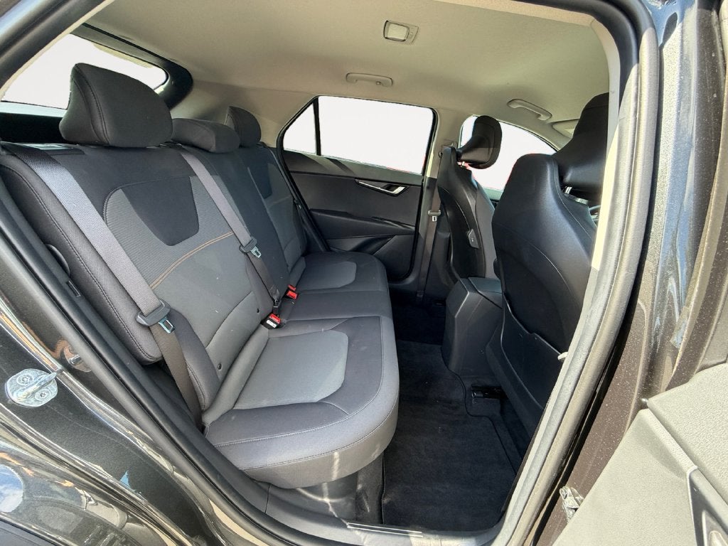 2025 Kia Niro LX