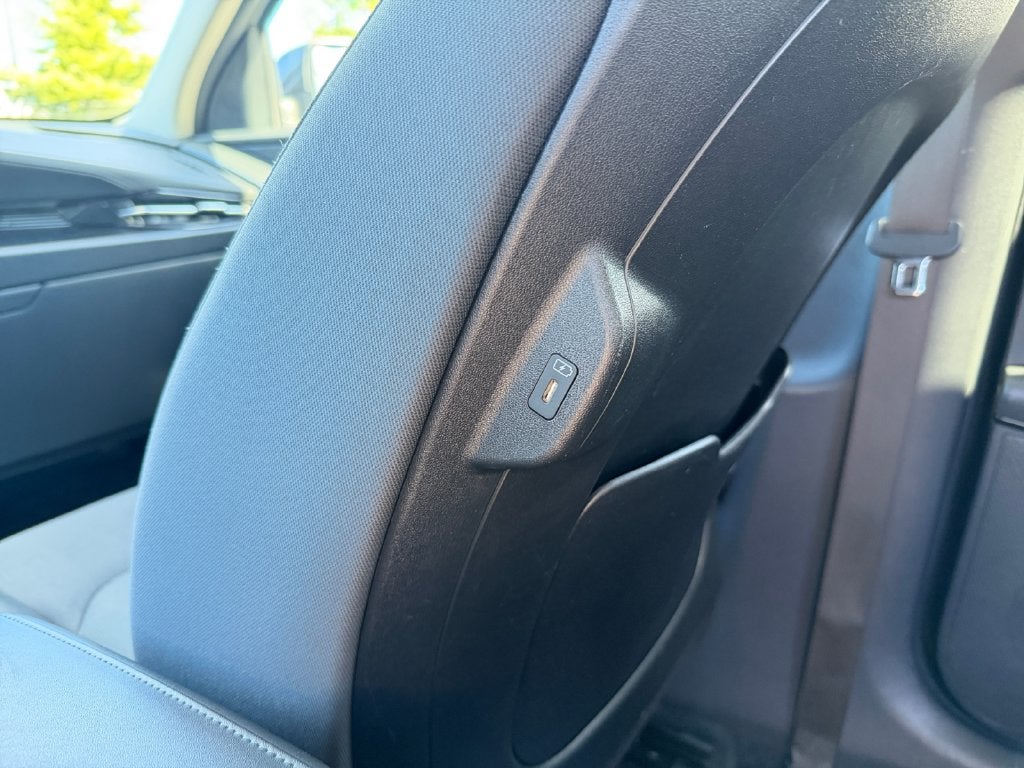 2025 Kia Niro LX