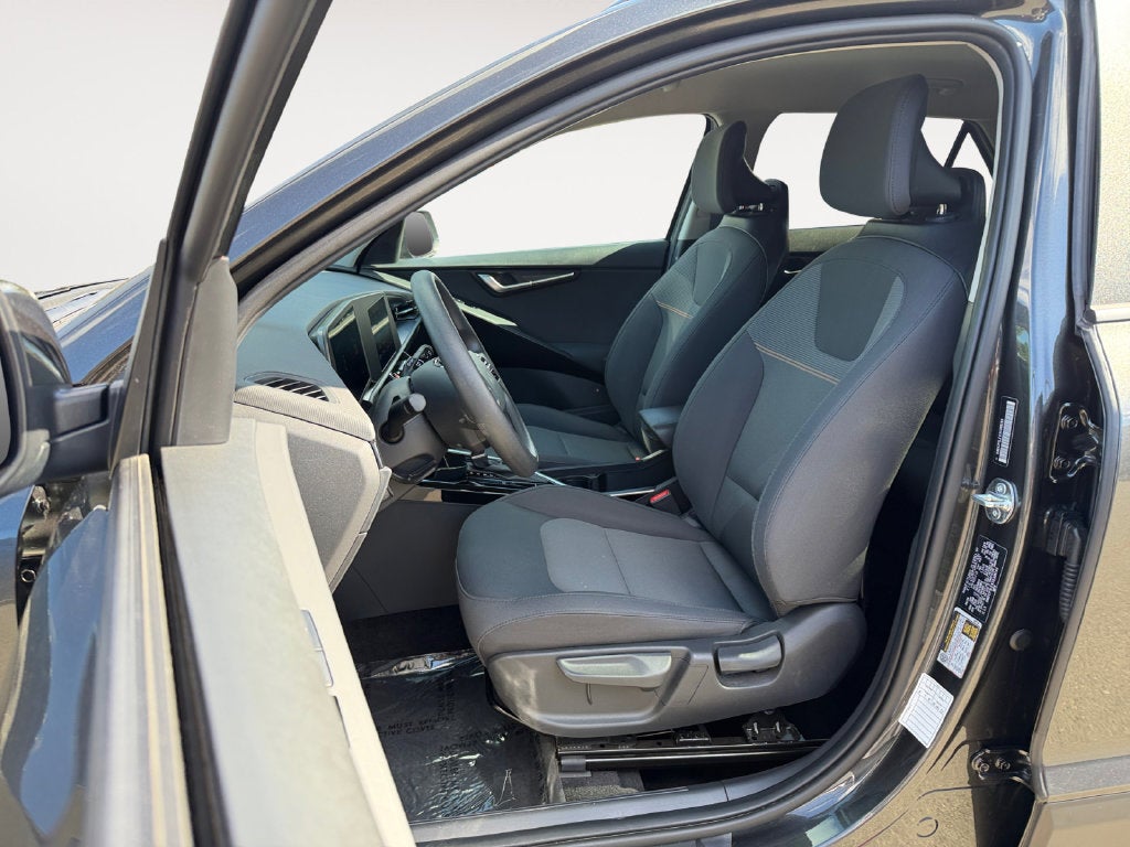 2025 Kia Niro LX