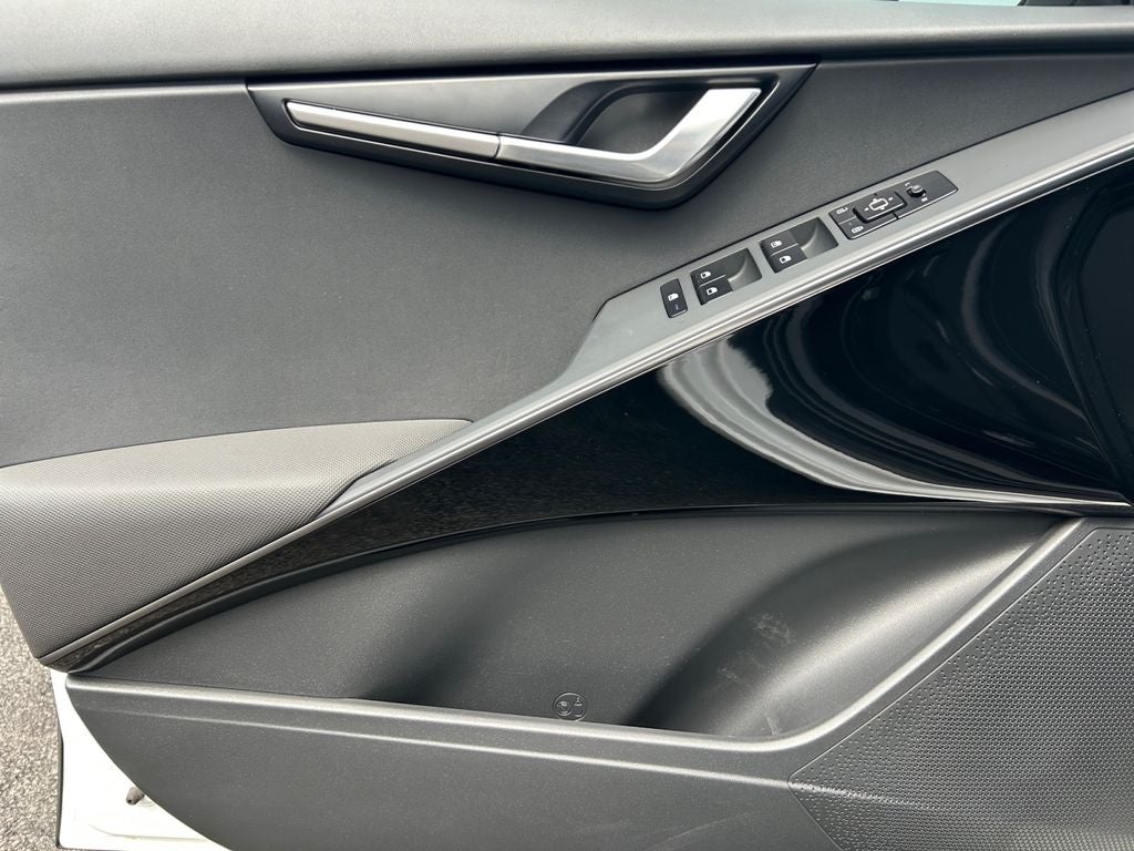 2023 Kia Niro Plug-In Hybrid EX