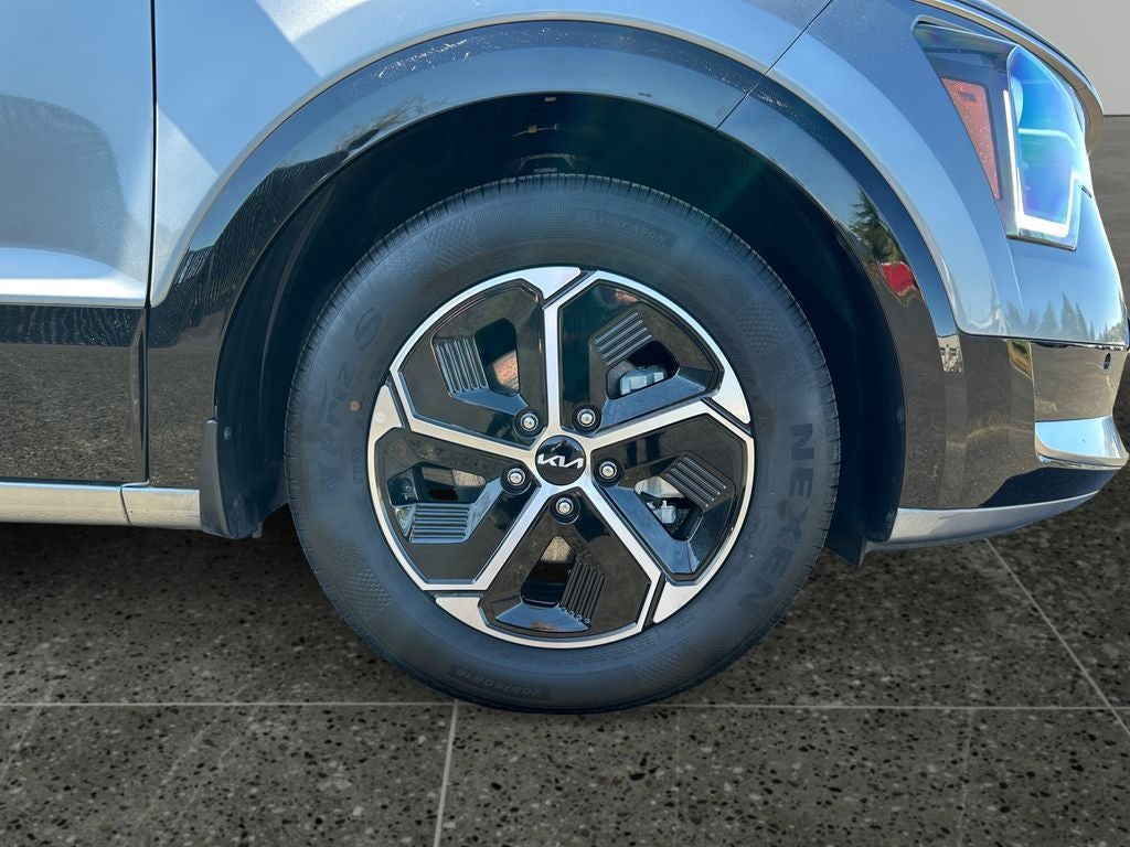 2024 Kia Niro SX