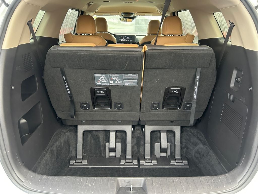 2024 Kia Carnival LX