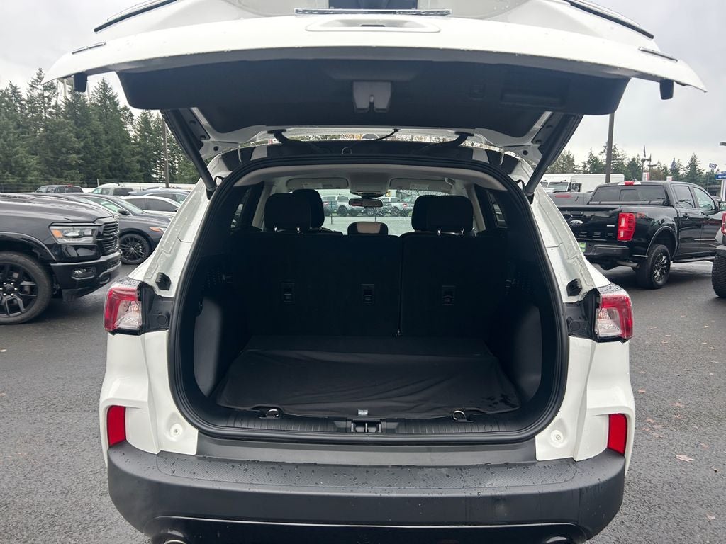 2022 Ford Escape SE Hybrid